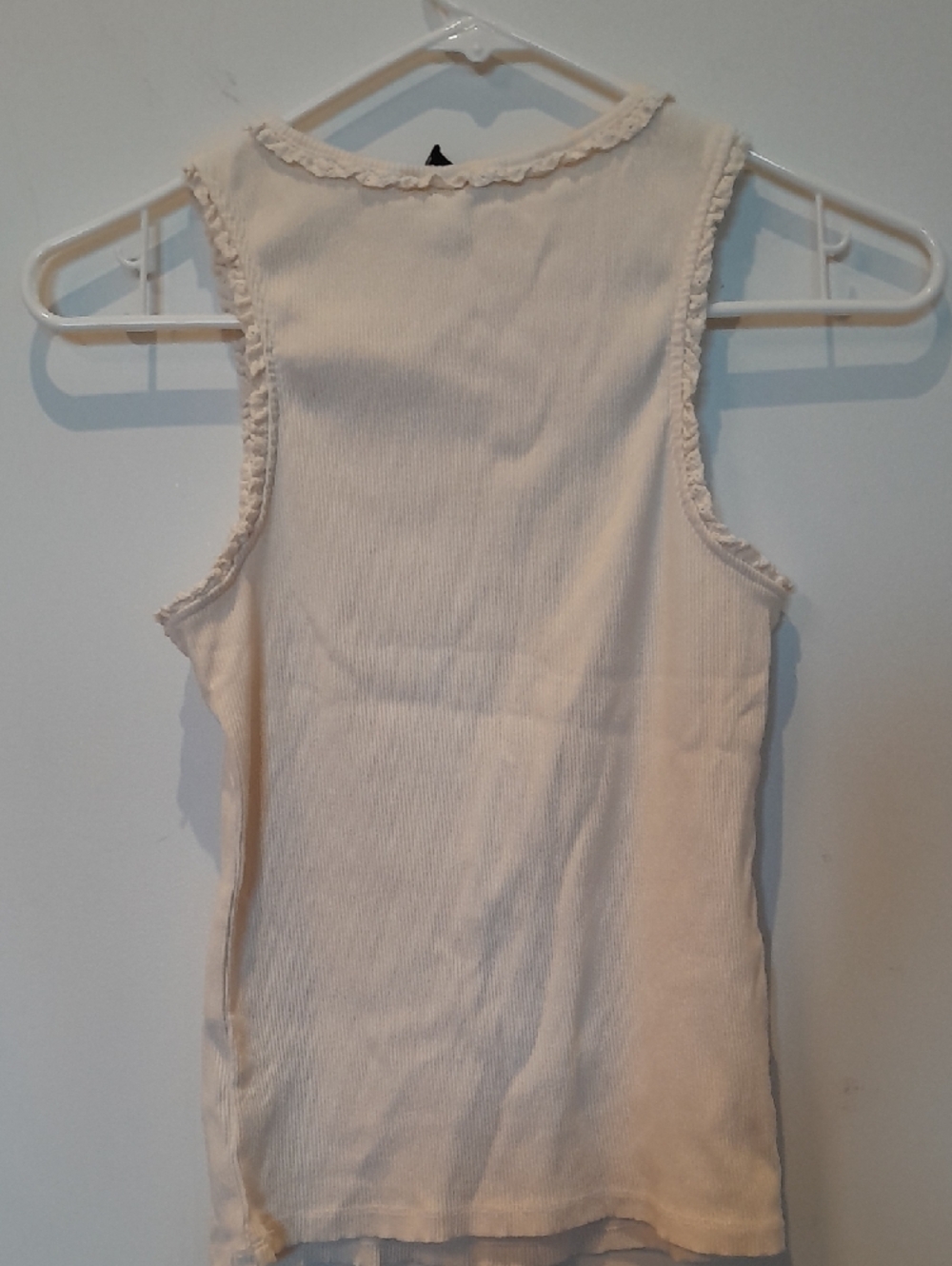 H&M Cream Ribbed Tank with Ruffle Trim - Picture 3 of 3